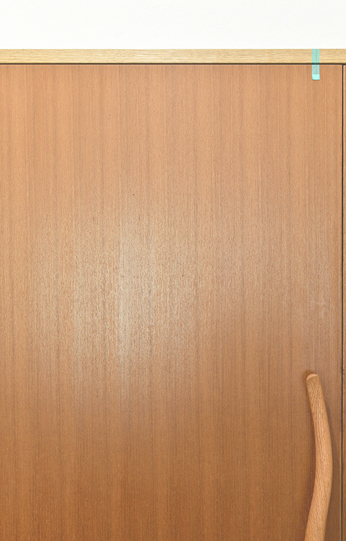 ラッチに連動させる取付方＿写真1 すがたかたち
