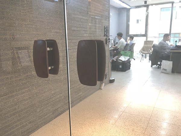 木製ドアハンドル施工例すがたかたち